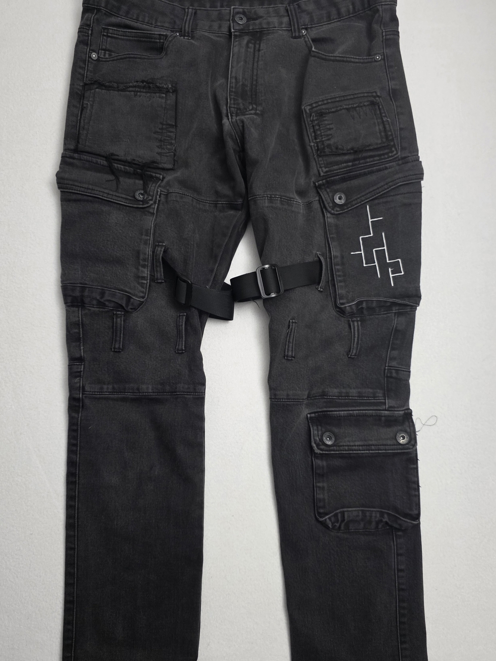 Men's Smoke Rise Distressed Strapped Jeans 36 X 32 Slim Fit